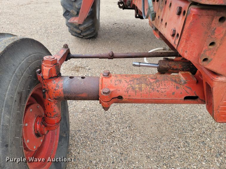 image for item JC9809 1979 International 1486  tractor