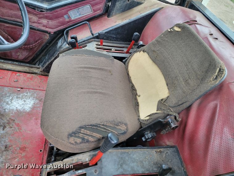 image for item JC9809 1979 International 1486  tractor