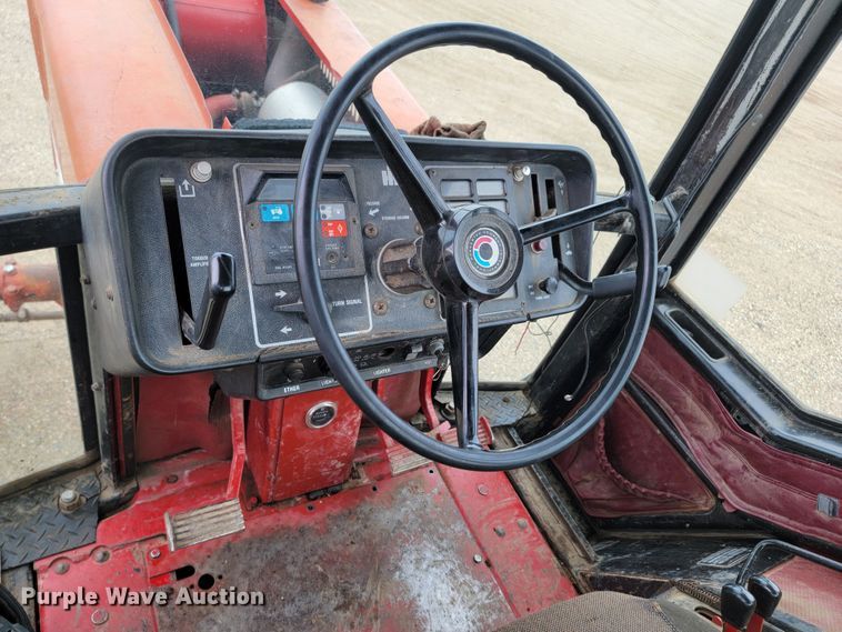 image for item JC9809 1979 International 1486  tractor