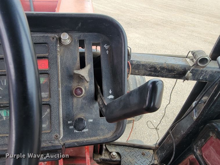 image for item JC9809 1979 International 1486  tractor