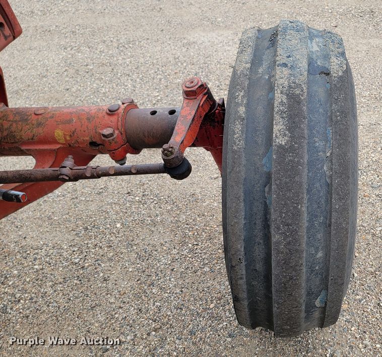 image for item JC9809 1979 International 1486  tractor