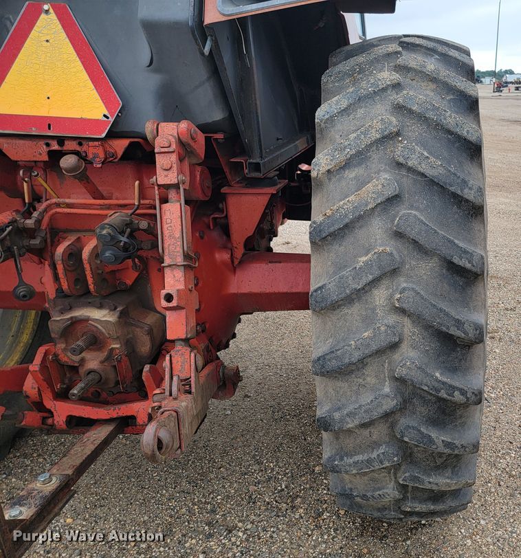 image for item JC9809 1979 International 1486  tractor