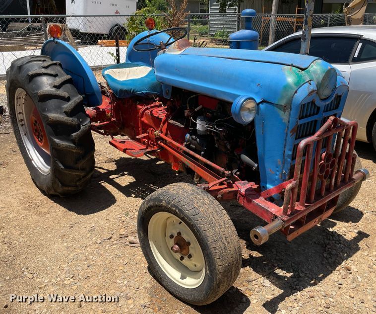 image for item KJ9784 Ford  tractor