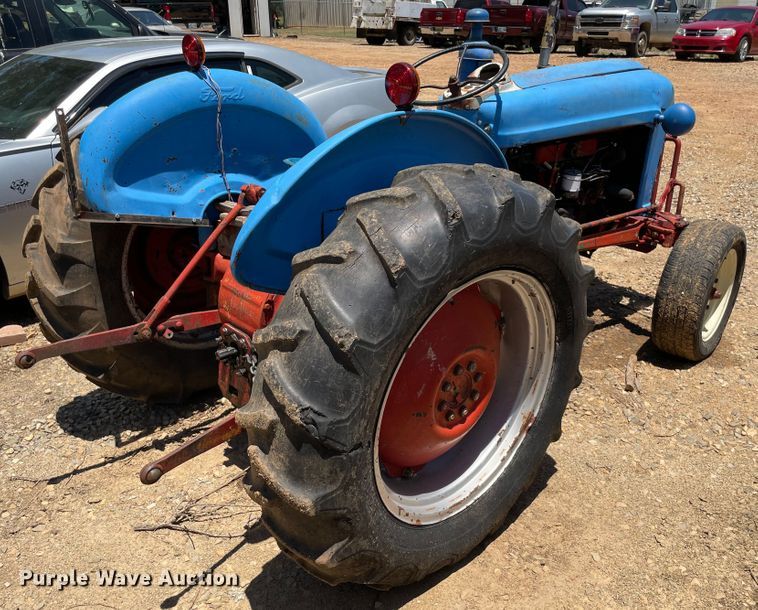 image for item KJ9784 Ford  tractor