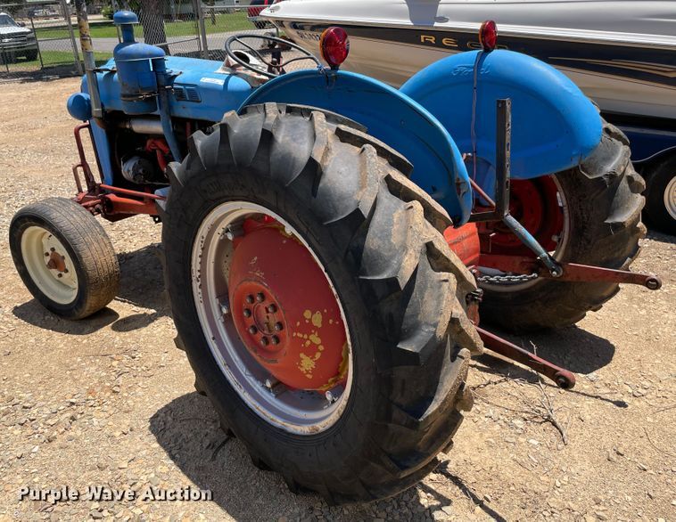 image for item KJ9784 Ford  tractor