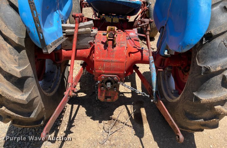 image for item KJ9784 Ford  tractor