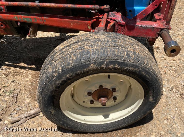 image for item KJ9784 Ford  tractor