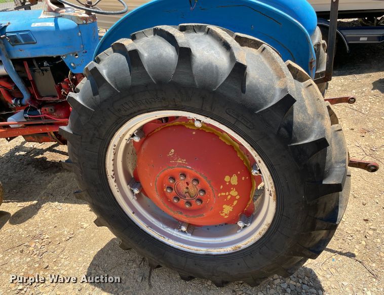 image for item KJ9784 Ford  tractor