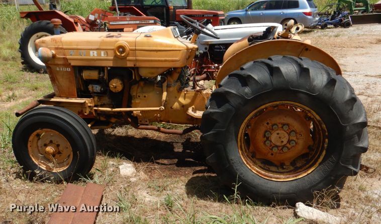 image for item KJ9810 Ford 4400  tractor