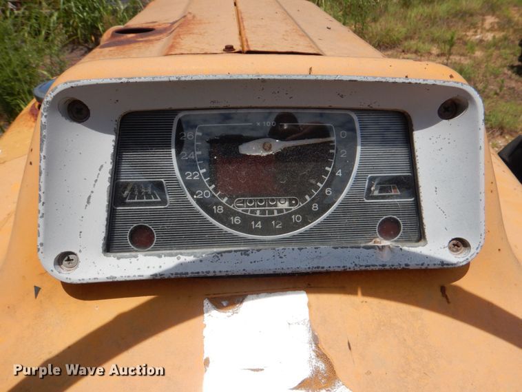 image for item KJ9810 Ford 4400  tractor