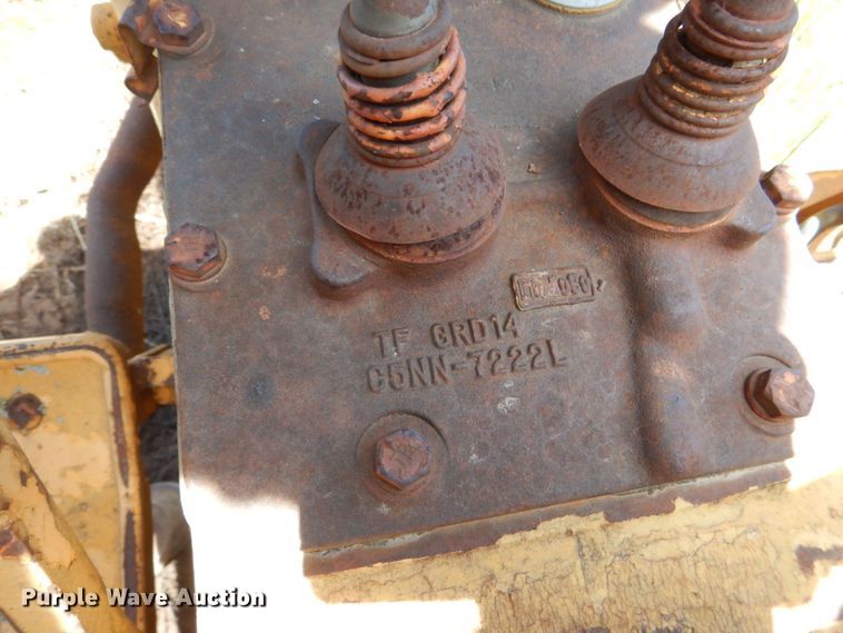 image for item KJ9810 Ford 4400  tractor