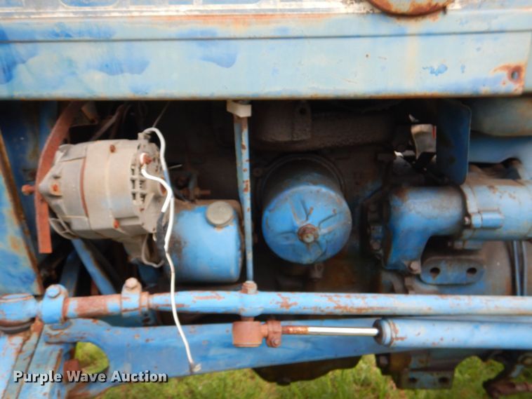 image for item KJ9829 Ford  tractor