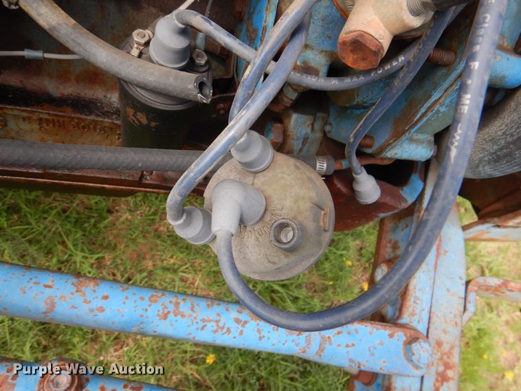 image for item KJ9829 Ford  tractor