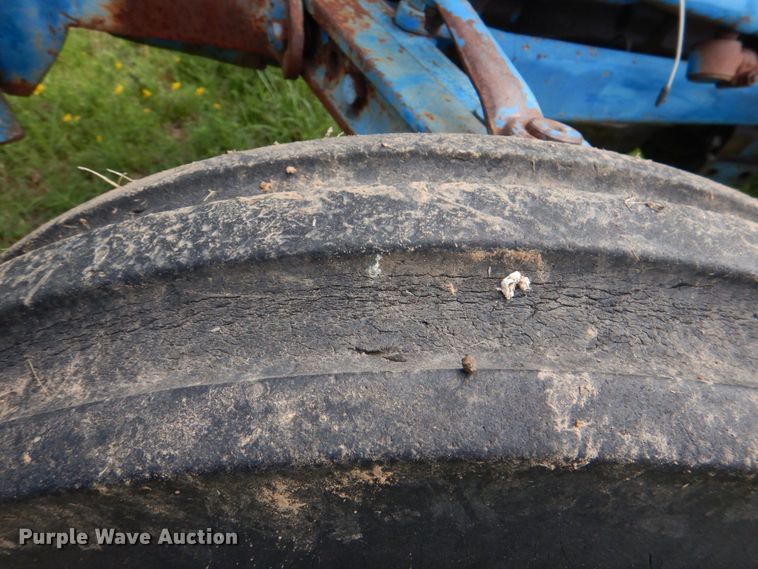 image for item KJ9829 Ford  tractor