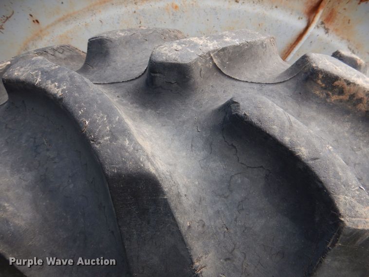 image for item KJ9829 Ford  tractor