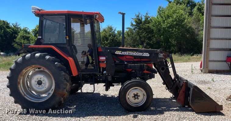 image for item LF9213 AGCO Allis 6680  tractor