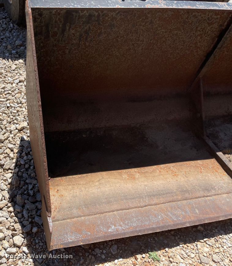 image for item LF9213 AGCO Allis 6680  tractor