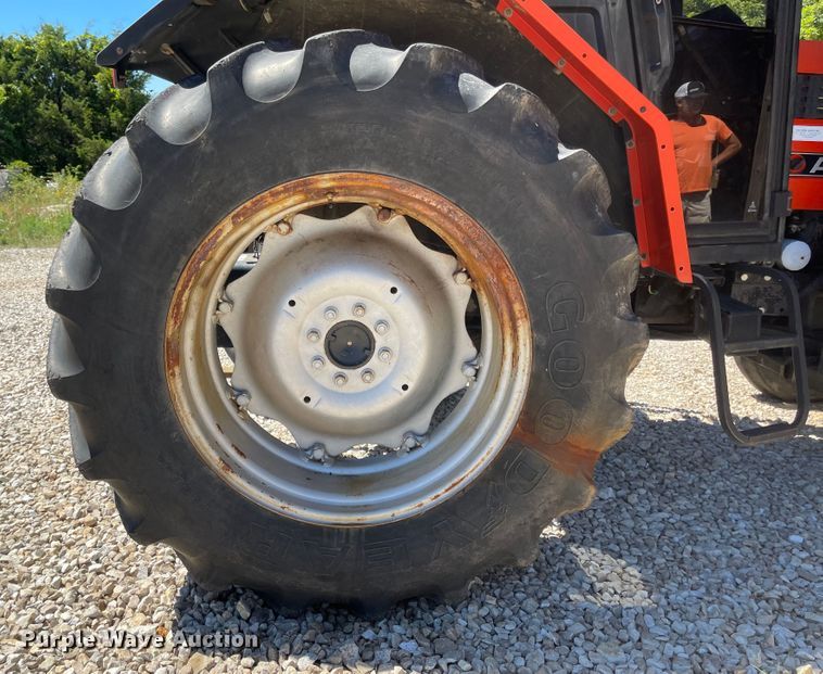 image for item LF9213 AGCO Allis 6680  tractor