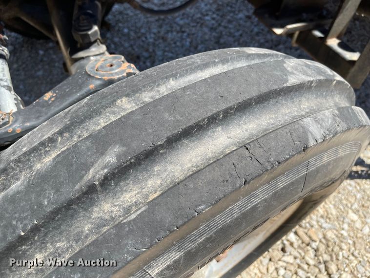 image for item LF9213 AGCO Allis 6680  tractor