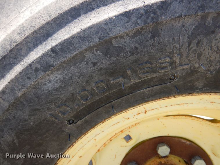 image for item LP9400 John Deere 4320  tractor