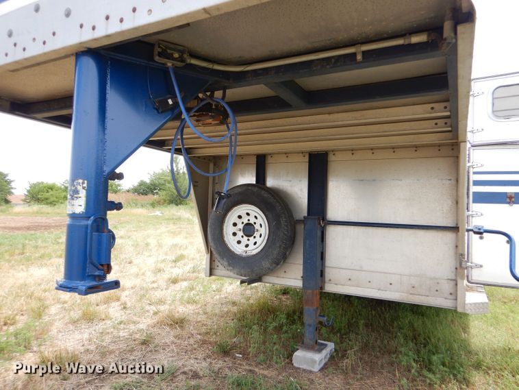 image for item LP9412 1987 Charmac  livestock trailer