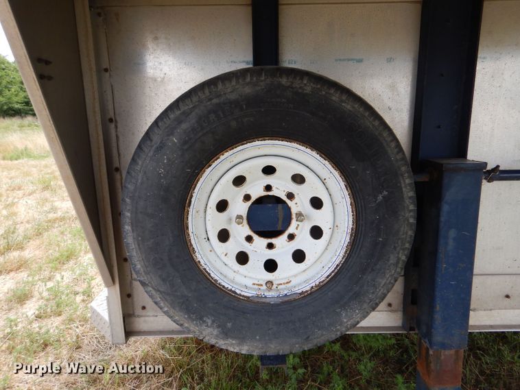 image for item LP9412 1987 Charmac  livestock trailer
