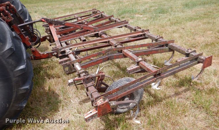 image for item LP9413 International Vibra Shank  field cultivator