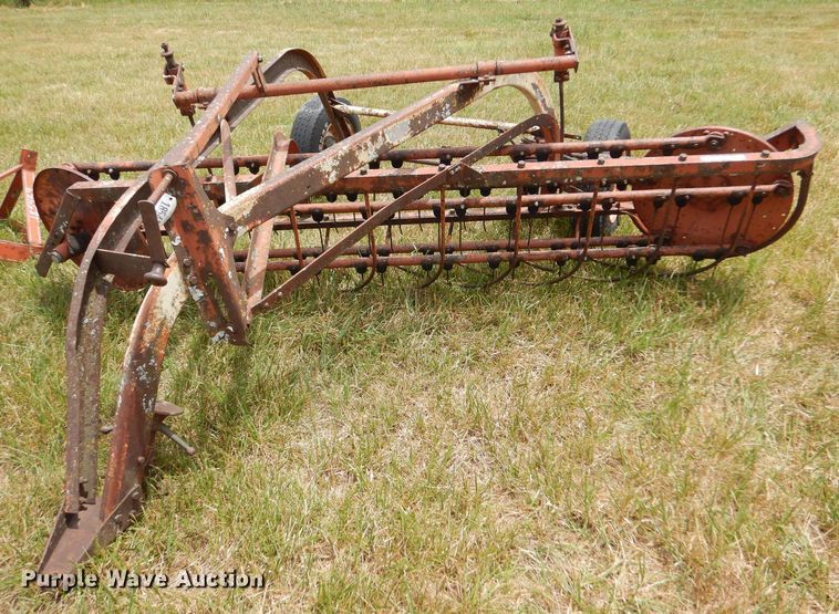 image for item LP9416 AVCO New Idea  hay rake