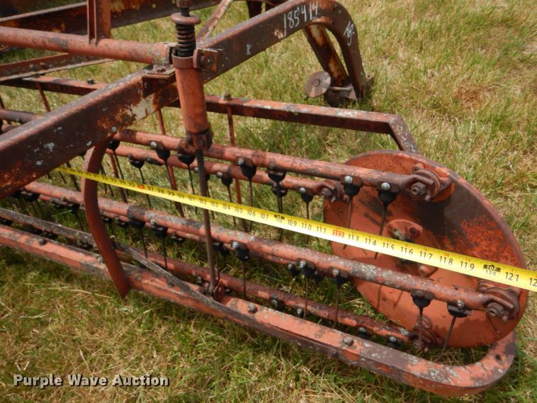 image for item LP9416 AVCO New Idea  hay rake