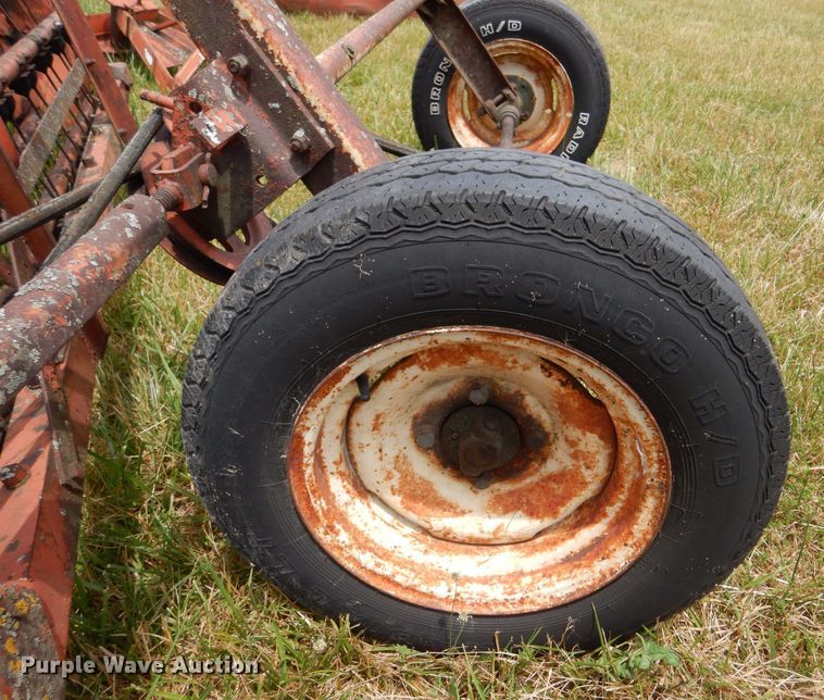 image for item LP9416 AVCO New Idea  hay rake