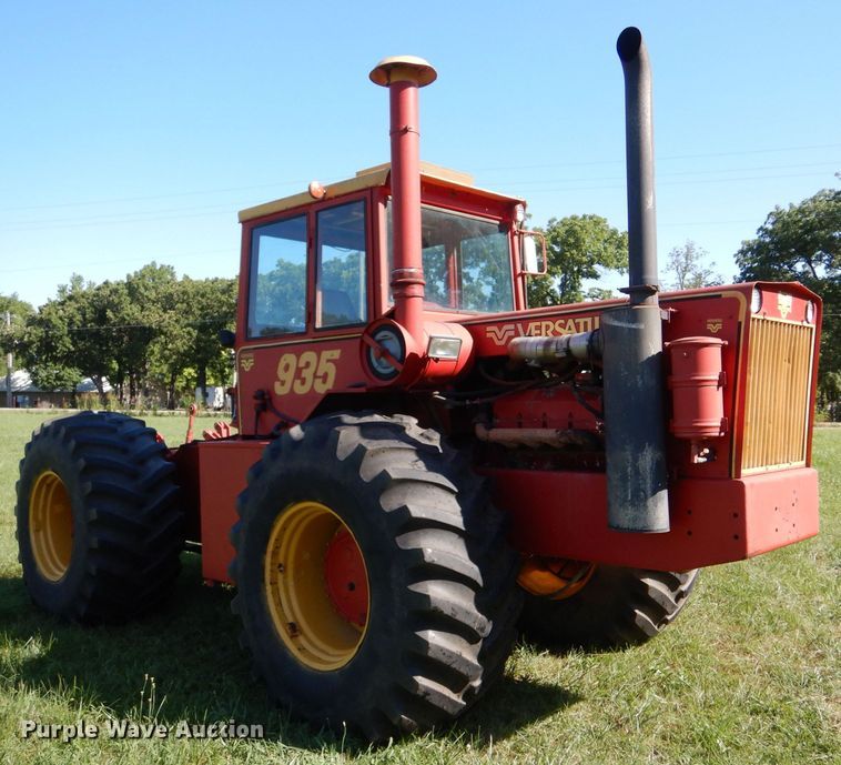 image for item LP9422 1975 Versatile 900  4WD tractor