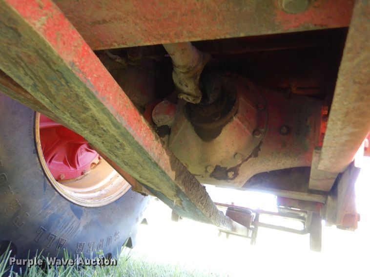 image for item LP9422 1975 Versatile 900  4WD tractor