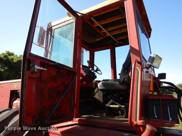 image for item LP9422 1975 Versatile 900  4WD tractor