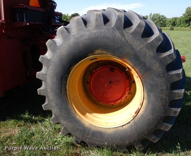 image for item LP9422 1975 Versatile 900  4WD tractor