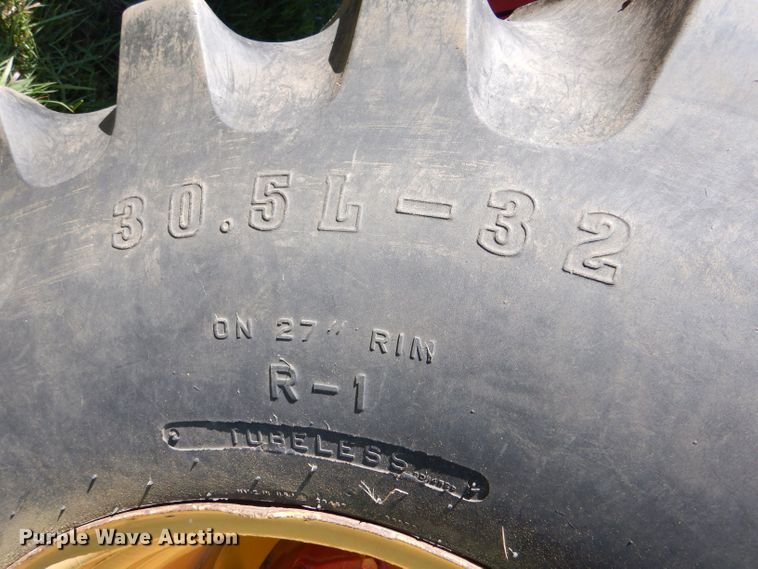 image for item LP9422 1975 Versatile 900  4WD tractor