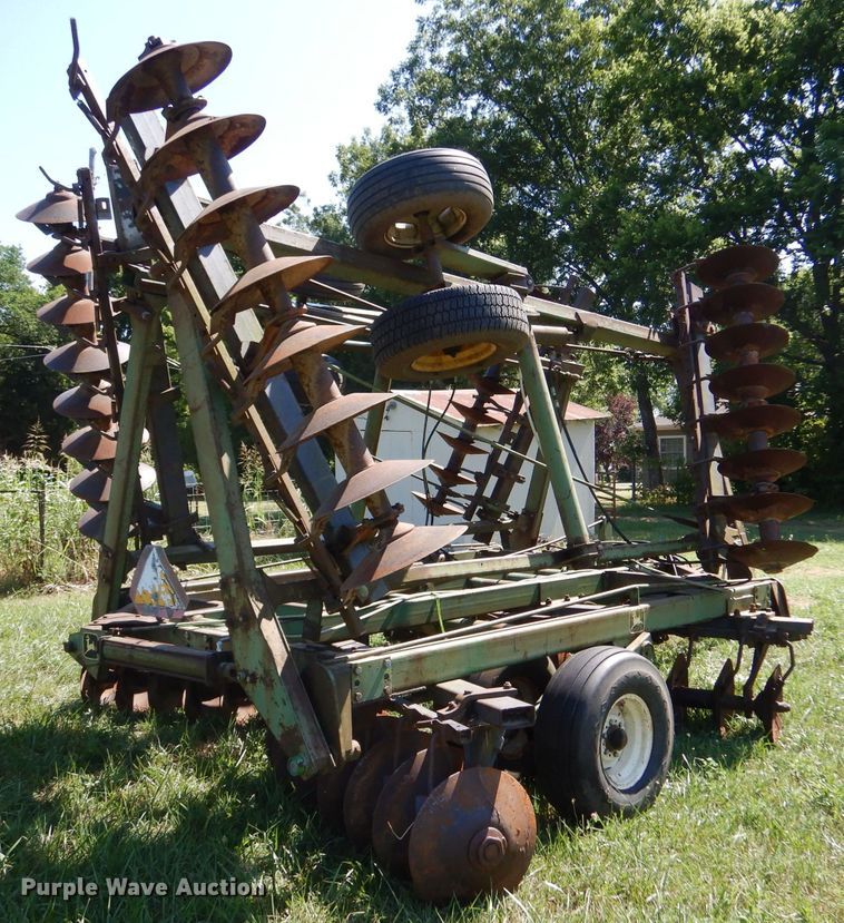 image for item LP9423 John Deere  double off-set disk