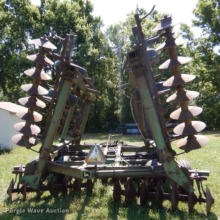 image for item LP9423 John Deere  double off-set disk
