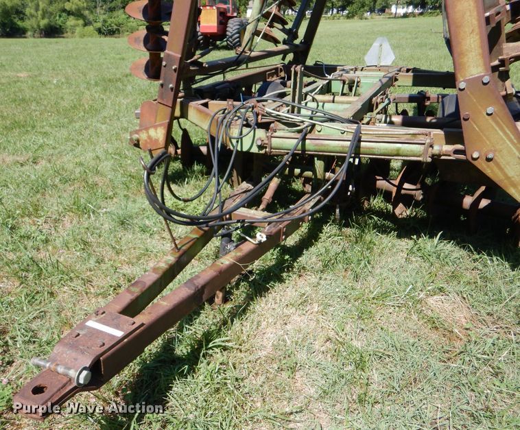 image for item LP9423 John Deere  double off-set disk