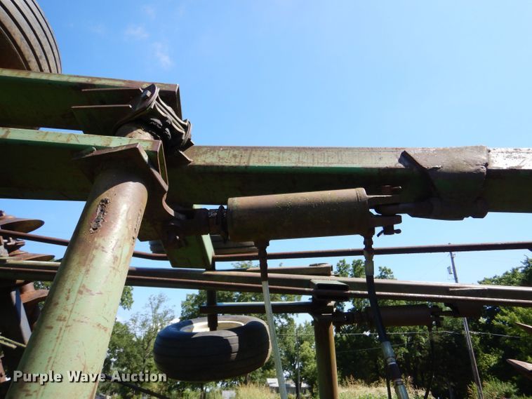 image for item LP9423 John Deere  double off-set disk