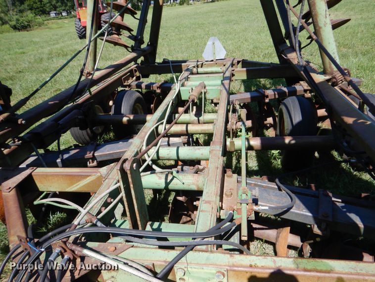 image for item LP9423 John Deere  double off-set disk