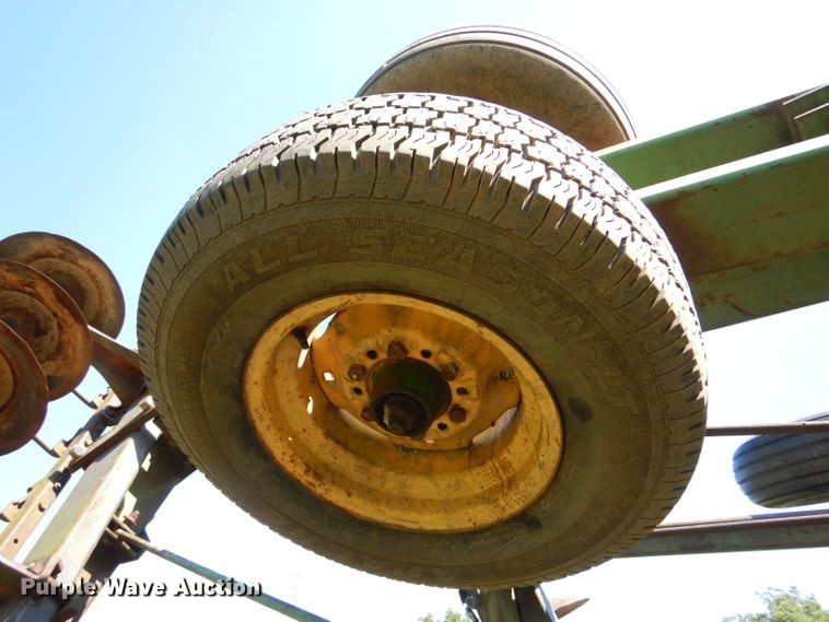 image for item LP9423 John Deere  double off-set disk