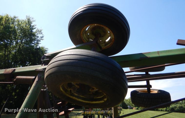 image for item LP9423 John Deere  double off-set disk