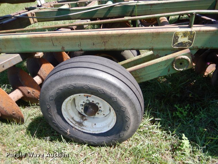 image for item LP9423 John Deere  double off-set disk