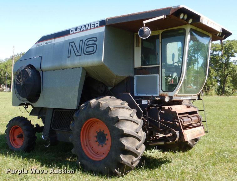 image for item LP9424 1980 Gleaner N6  combine