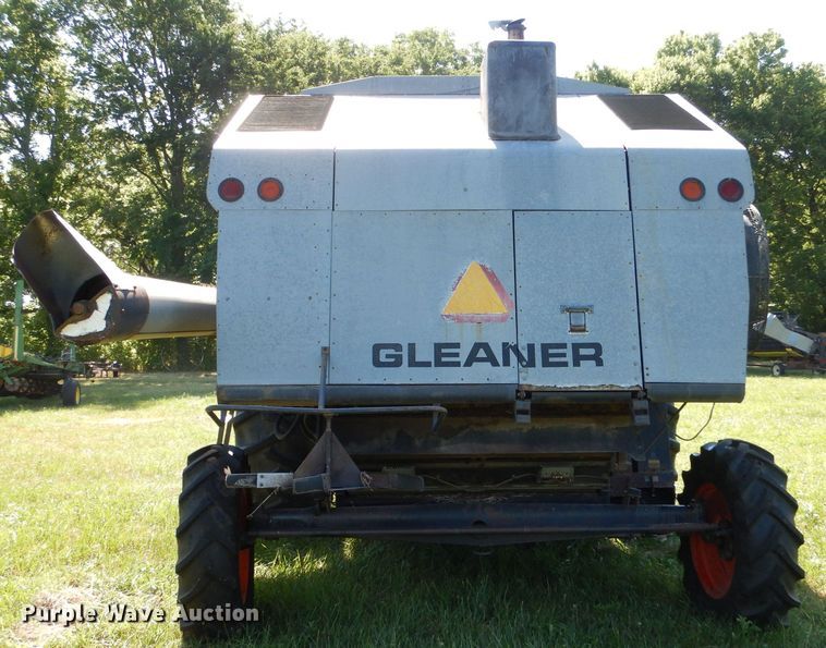 image for item LP9424 1980 Gleaner N6  combine