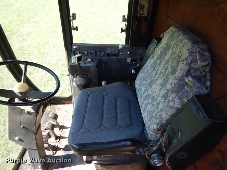 image for item LP9424 1980 Gleaner N6  combine