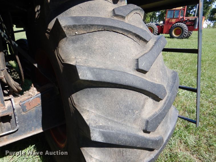 image for item LP9424 1980 Gleaner N6  combine