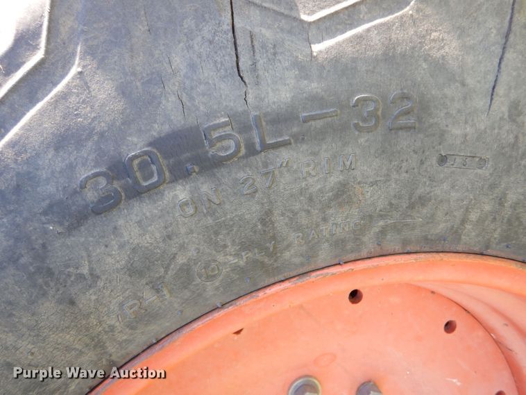 image for item LP9424 1980 Gleaner N6  combine