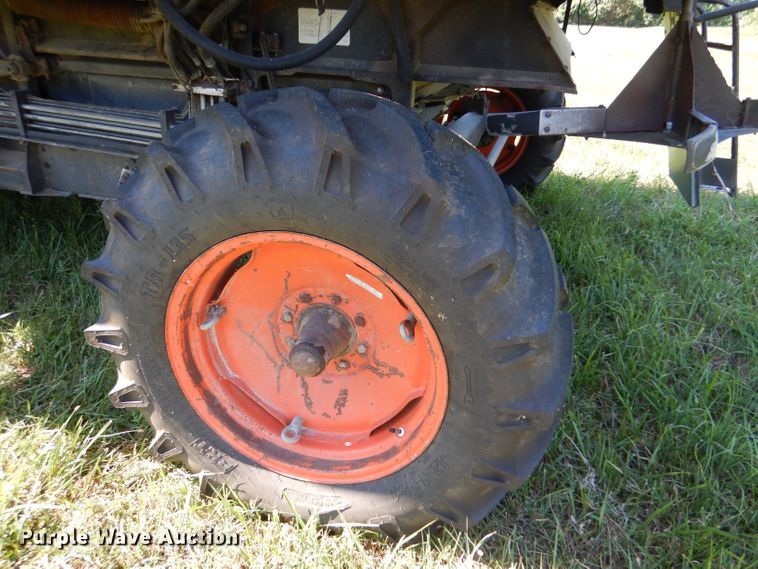 image for item LP9424 1980 Gleaner N6  combine