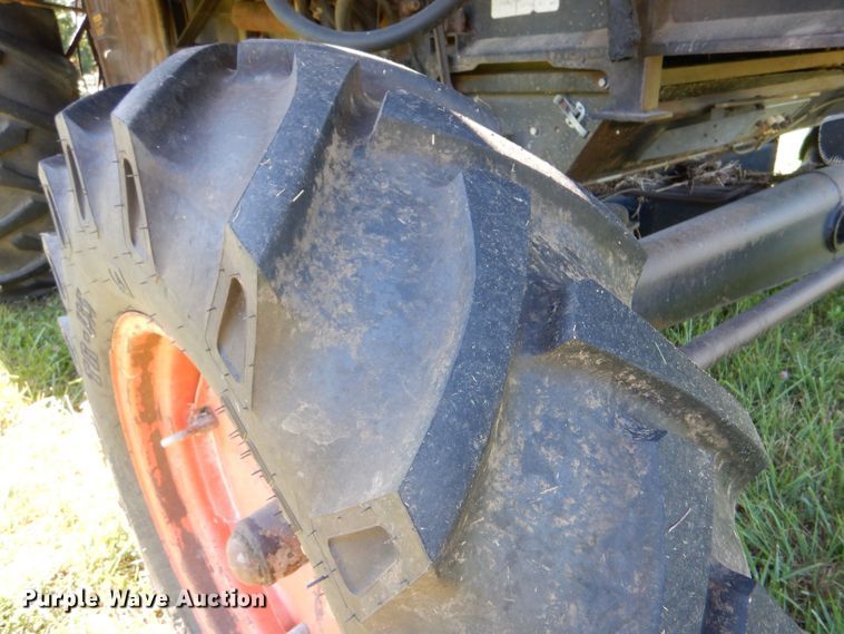 image for item LP9424 1980 Gleaner N6  combine